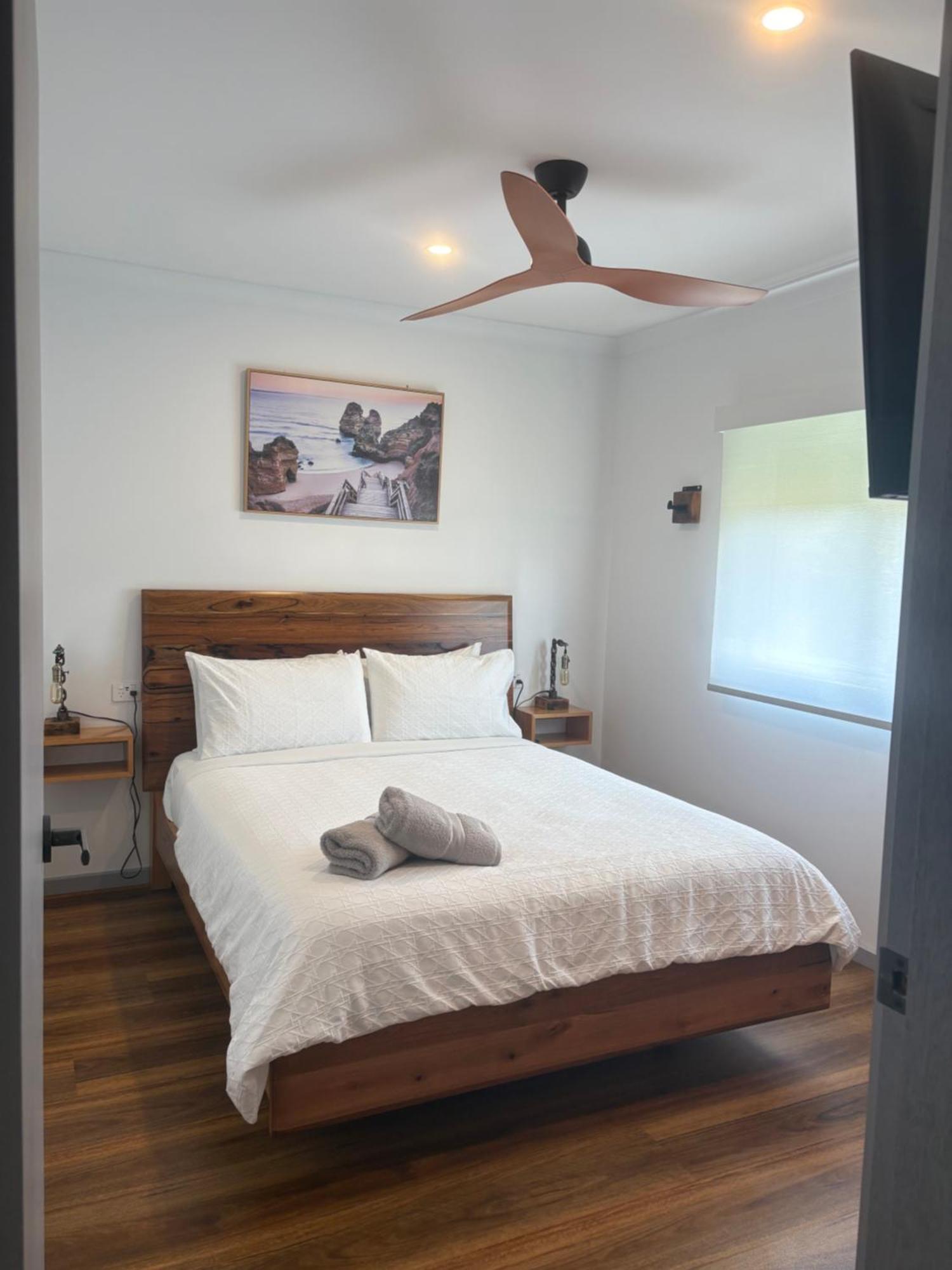 Luxury Holiday Unit 8Min Walk To Town Center With Boat Parking มัลลาคูตา ภายนอก รูปภาพ